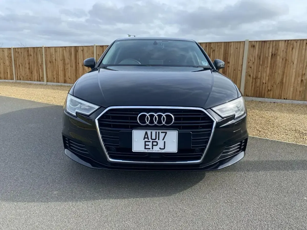 Used Audi A3 Sportback Sport 150 HP (110 kW) 2017 Black Hatchback