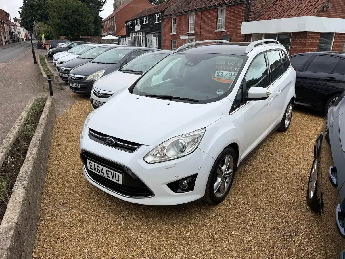 Used Ford Grand C-Max Titanium X 2014 White MPV