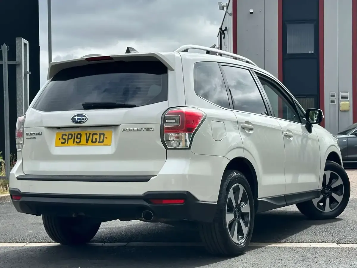 Used Subaru Forester Premium 150 HP (110 kW) 2019 White SUV