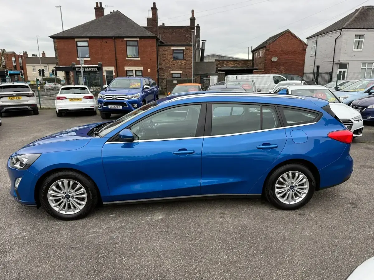 Used Ford Focus Titanium 2021 Blue Estate