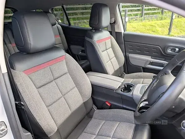 Used Citroën C5 PureTech 2022 White Hatchback
