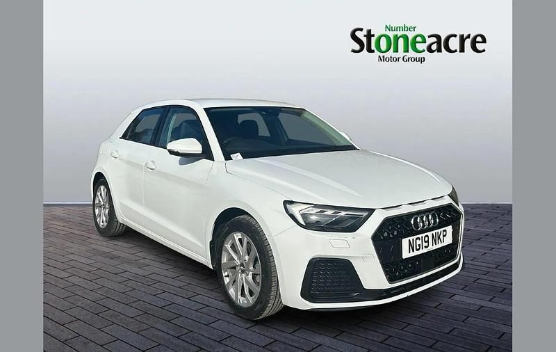 Used Audi A1 Sport 113 HP (83 kW) 2019 White SUV