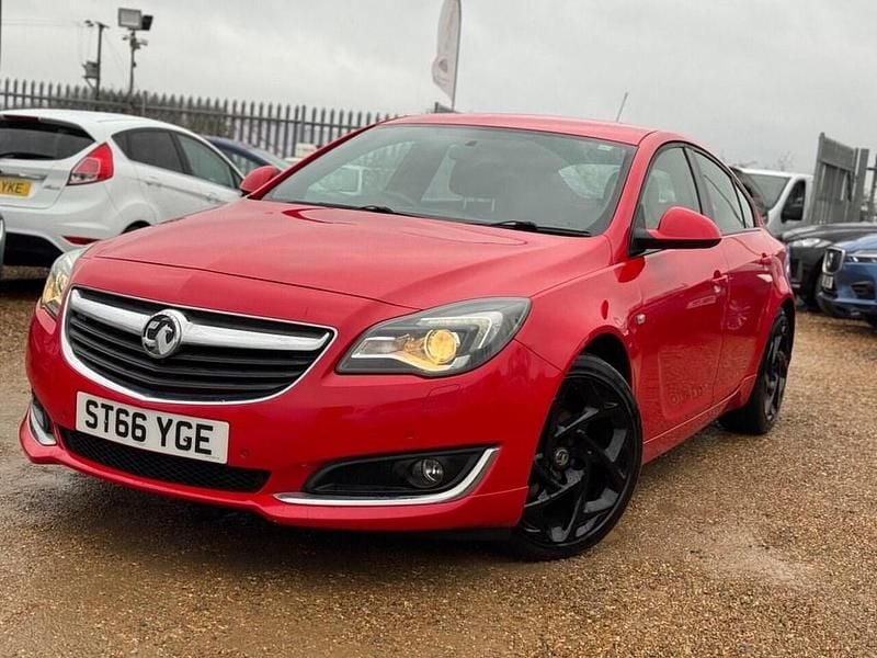 Used Vauxhall Insignia Edition 2017 Red Hatchback