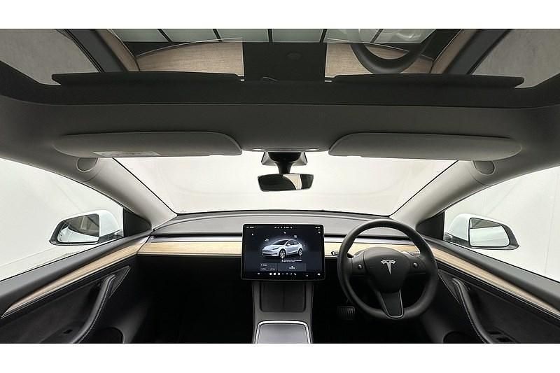 Used Tesla Model Y Long Range AWD 378 kW (514 HP) 2022 White SUV