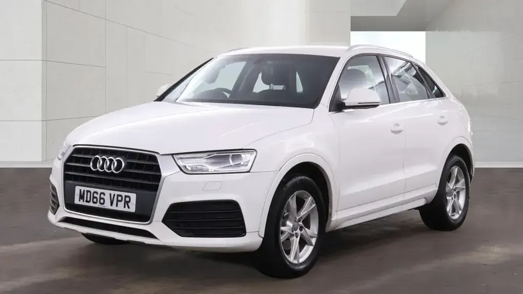 Used Audi Q3 Sport 147 HP (108 kW) 2017 White SUV