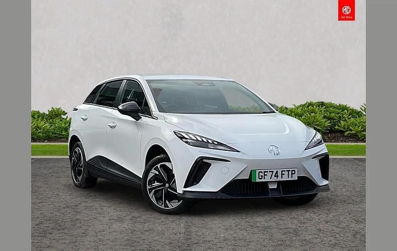 White Used 2024 MG MG4 EV SE Hatchback | £15,495 (Fair price) - Image 1/4