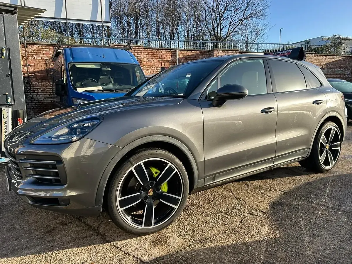 Used Porsche Cayenne 462 HP (339 kW) 2021 Grey SUV