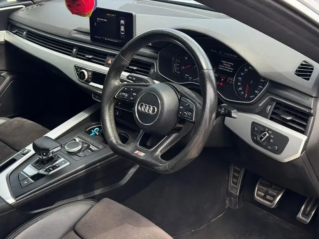 Used Audi A5 S-Line 190 HP (139 kW) 2017 Silver Coupe