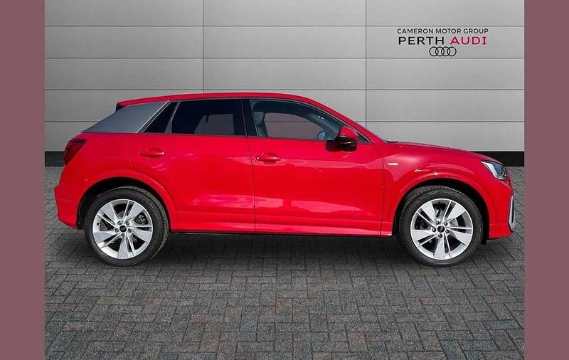 Used Audi Q2 S-Line 147 HP (108 kW) 2024 Red SUV