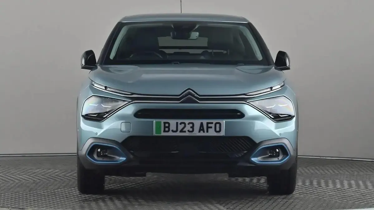 Used Citroën e-C4 Shine 100 kW (136 HP) 2023 Blue Hatchback