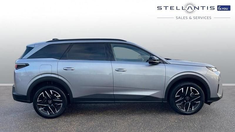 Grey Used 2024 Peugeot 5008 Allure MPV | £28,149 (Expensive) - Image 1/3