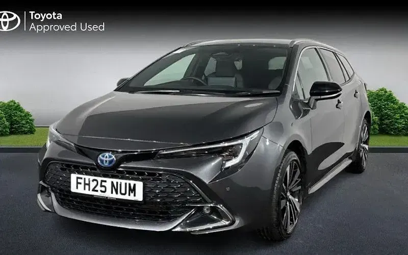 Used Toyota Corolla Design 140 HP (102 kW) 2025 Decuma grey Estate