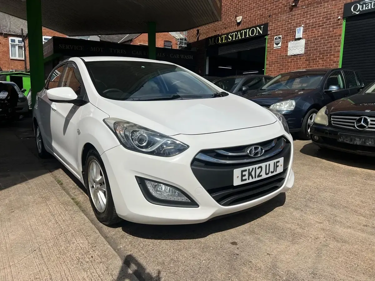 Used Hyundai i30 Active 2012 White Hatchback