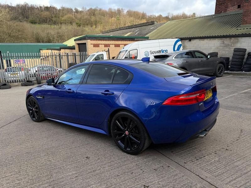 Used Jaguar XE R-Sport 180 HP (132 kW) 2019 Blue Sedan
