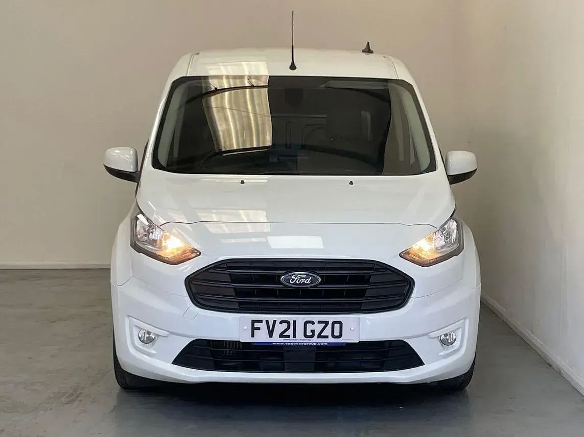 Used Ford Transit Connect Limited 120 HP (88 kW) 2021 White MPV