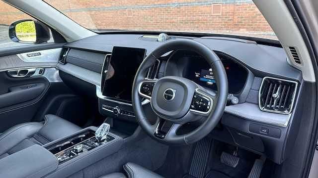 Used Volvo XC90 Ultra 250 HP (183 kW) 2025 Other SUV