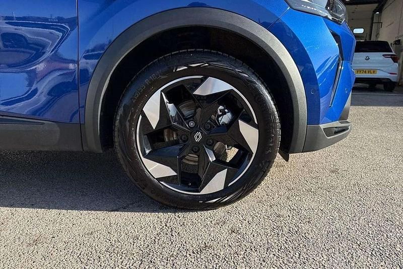 Used Renault Captur Techno 155 HP (114 kW) 2025 Blue SUV
