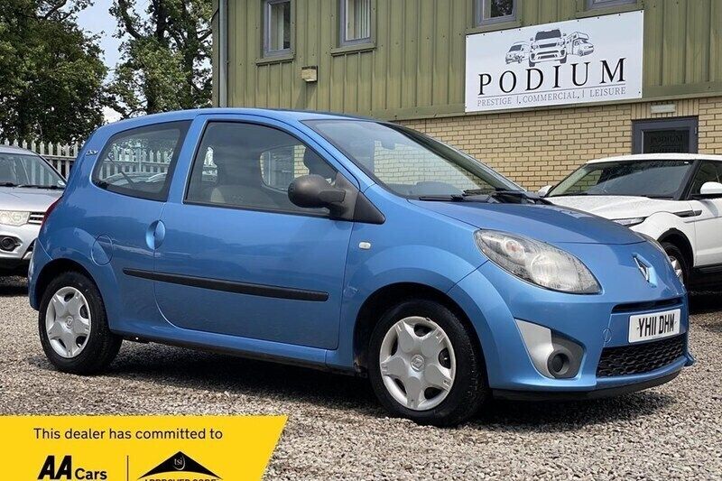 Blue Used 2011 Renault Twingo Hatchback | £1,990 (Good price) - Image 1/1