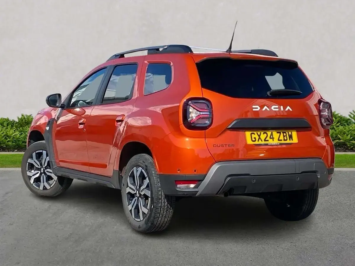Used Dacia Duster Journey 150 HP (110 kW) 2024 Orange SUV