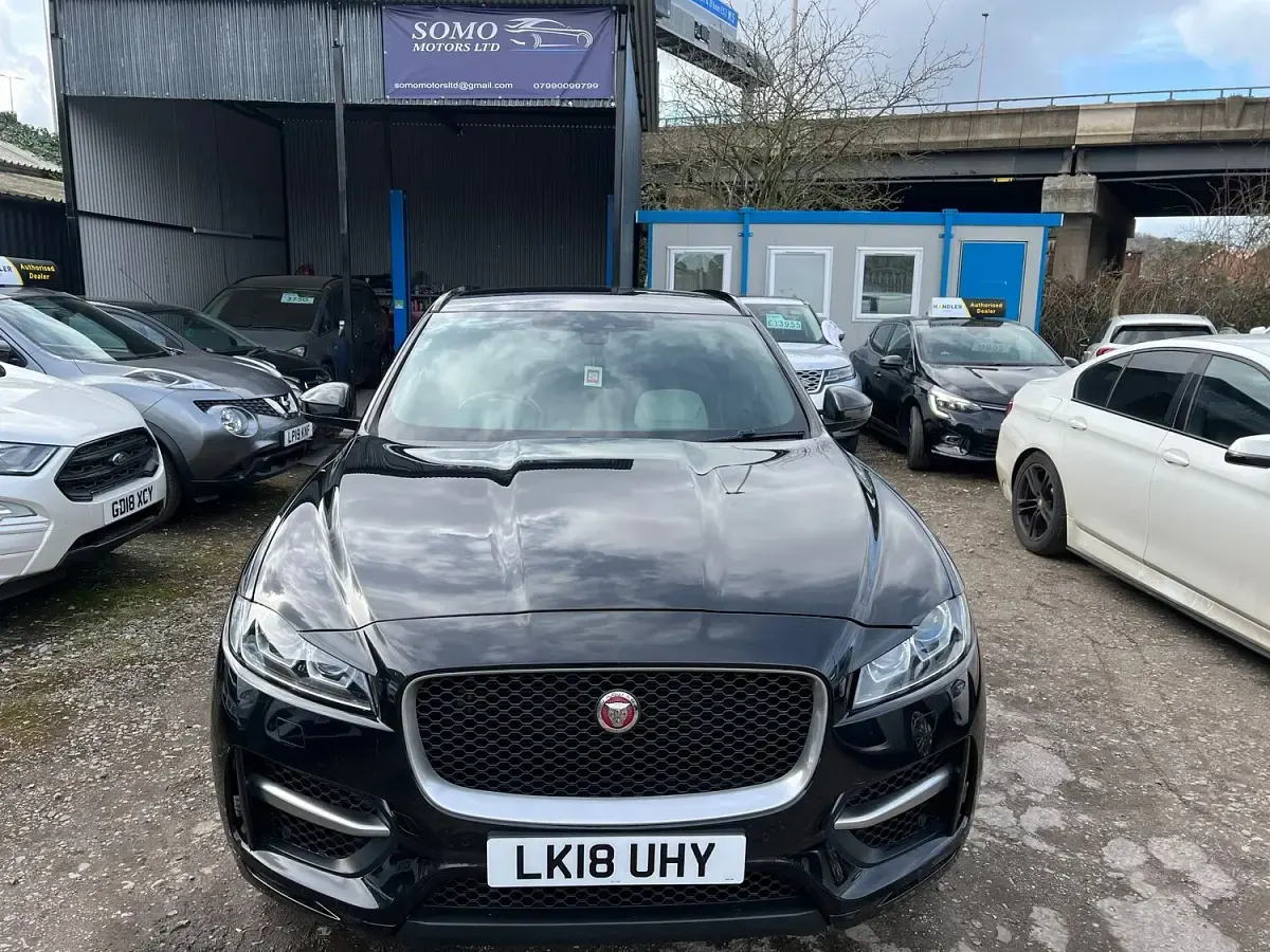 Used Jaguar F-Pace R-Sport 240 HP (176 kW) 2018 Black SUV