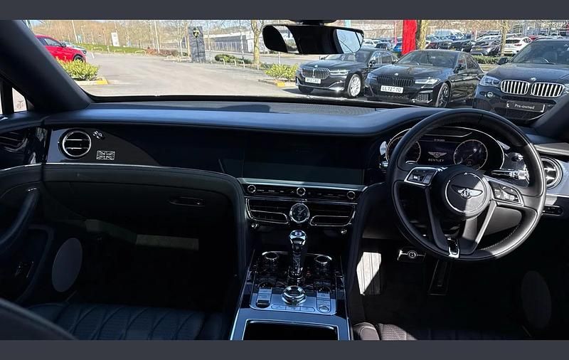 Used Bentley Flying Spur 635 HP (467 kW) 2020 Black Sedan