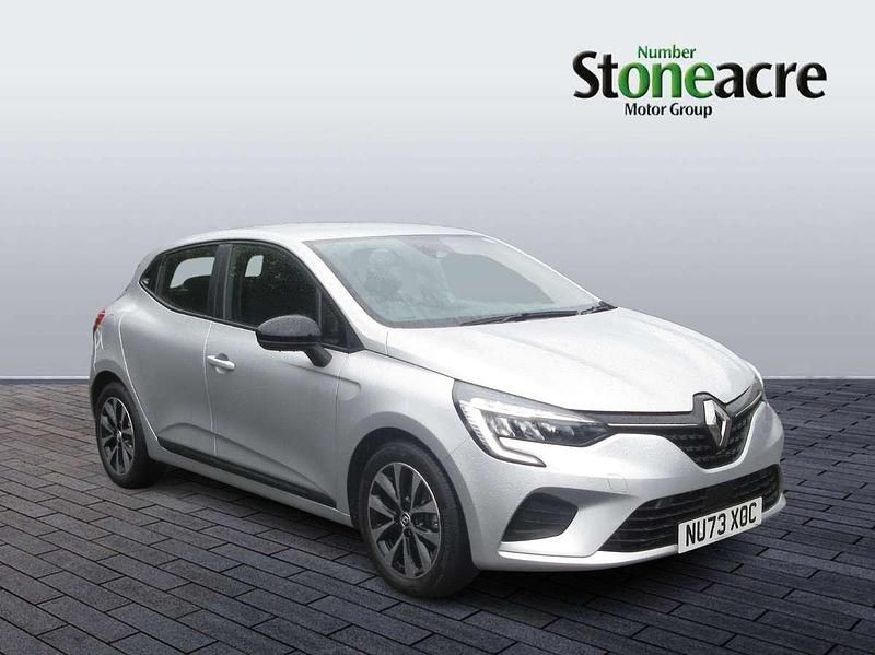 Silver Used 2023 Renault Clio V Evolution Hatchback | £13,500 (Good price) - Image 1/4