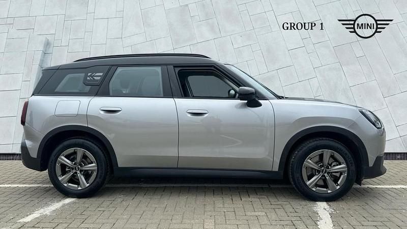 Used Mini Countryman Classic 170 HP (125 kW) 2024 Silver SUV