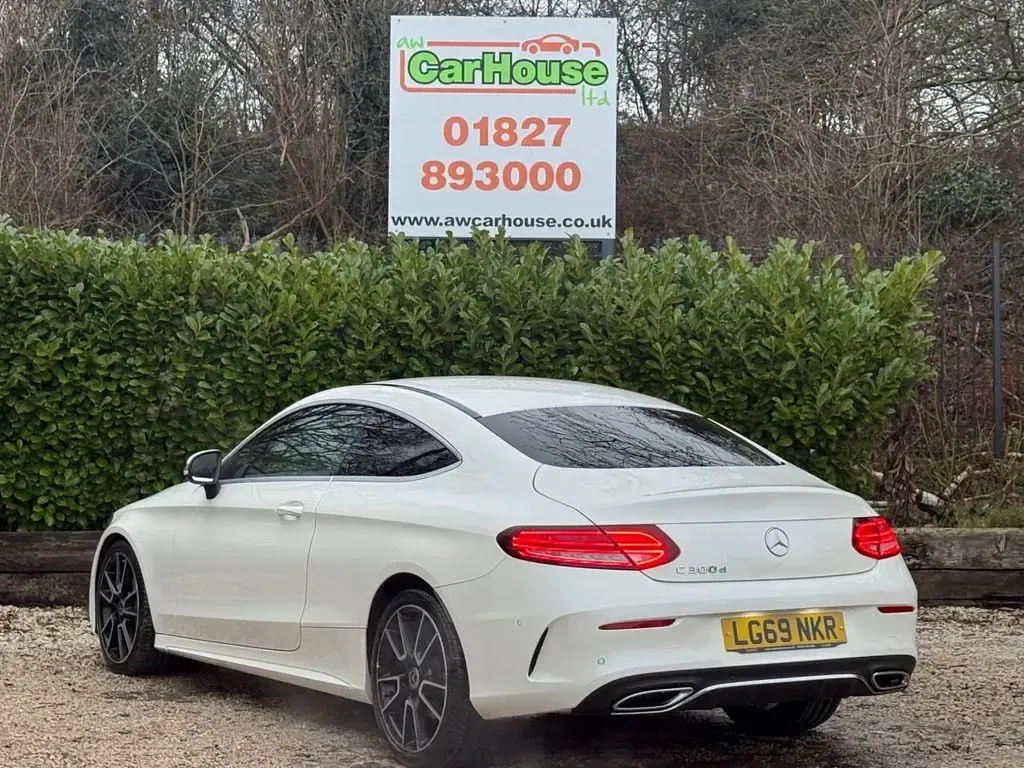 Used Mercedes C300 AMG line 245 HP (180 kW) 2019 White Coupe