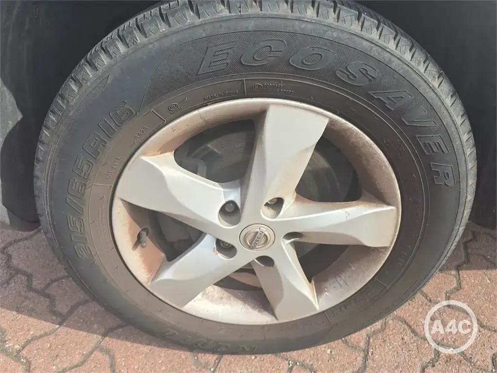 Used Nissan Qashqai +2 Visia 117 HP (86 kW) 2010 Silver SUV