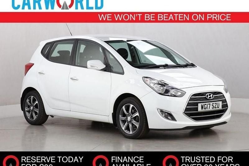 White Used 2017 Hyundai ix20 SE MPV | £6,996 (Fair price) - Image 1/1