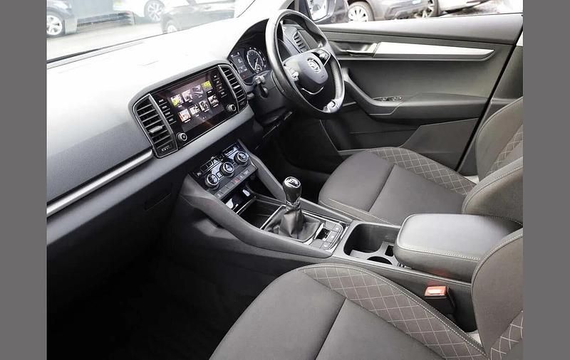 Used Skoda Karoq SE 150 HP (110 kW) 2020 Quartz grey metallic SUV