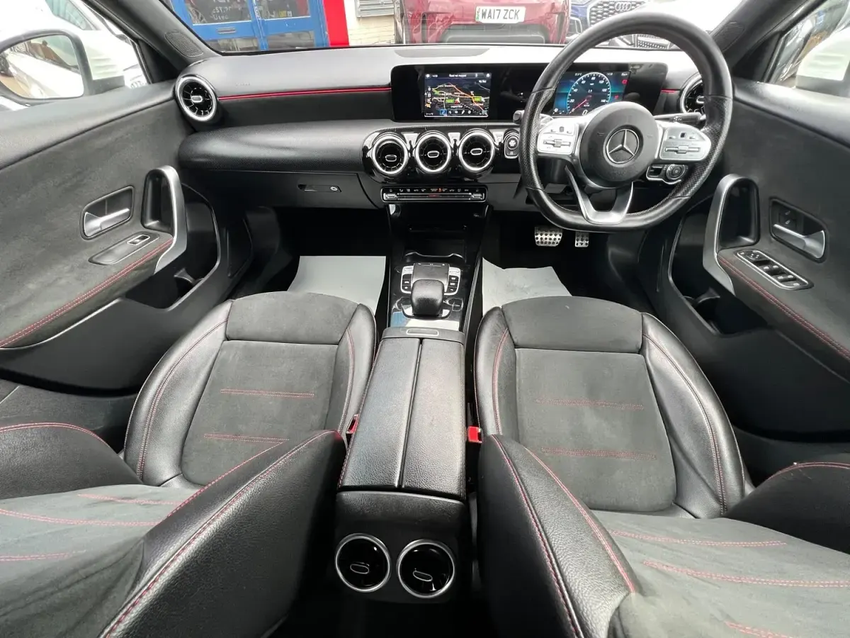 Used Mercedes A180 AMG line 2018 White Hatchback