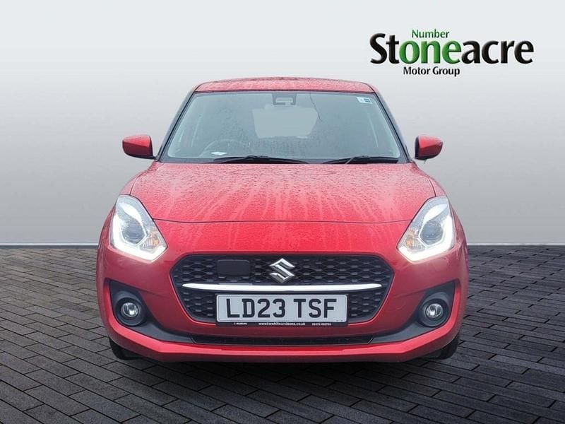 Usado Suzuki Swift SZ-T 83 HP (61 kW) 2023 Vermelho Citadino