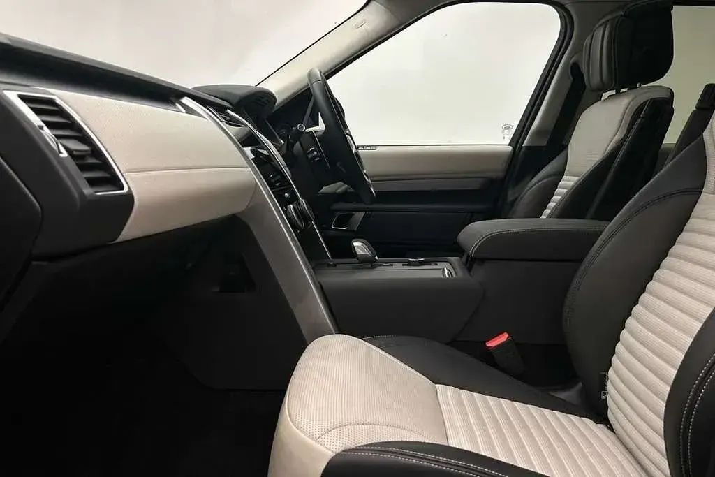 Usado Land Rover Discovery 5 HSE Dynamic 344 CV (253 kW) 2024 Other SUV
