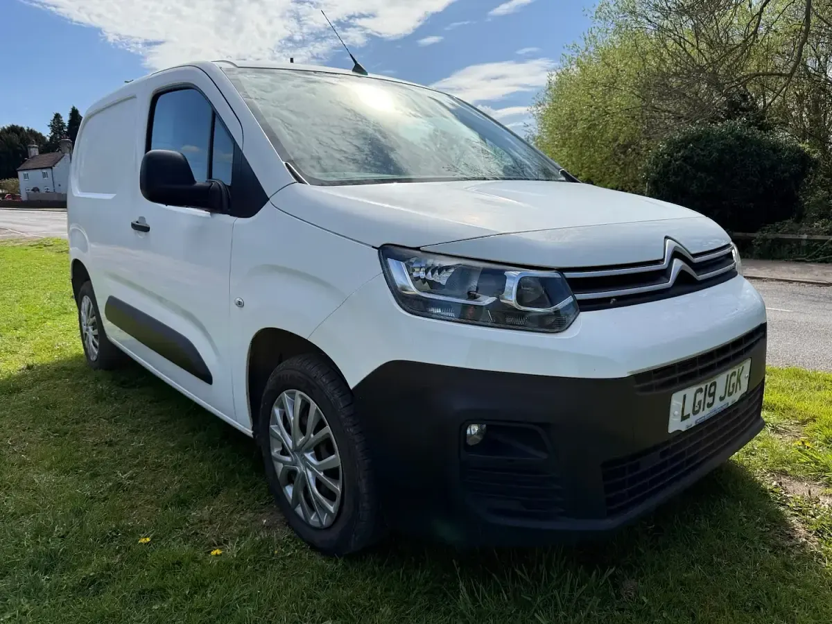 Used Citroën e-Berlingo 100 HP (73 kW) 2019 White