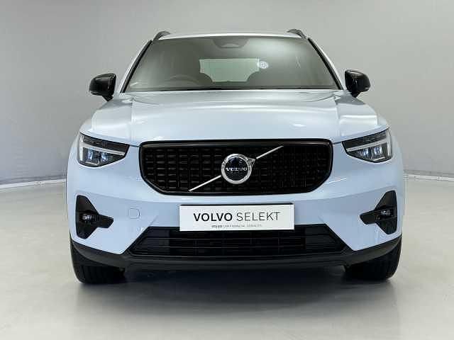 Used Volvo XC40 Plus 161 HP (118 kW) 2025 SUV