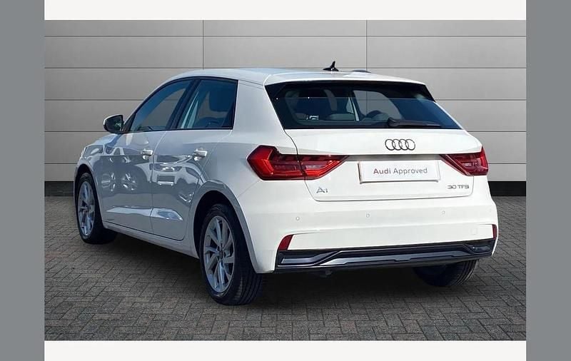 Usado Audi A1 Sport 116 HP (85 kW) 2019 Branco SUV