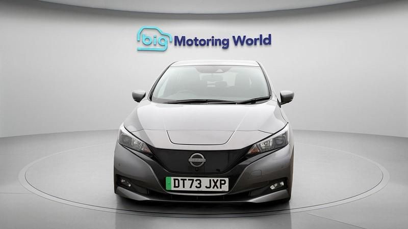 Used Nissan Leaf N-Connecta 110 kW (150 HP) 2024 Grey Hatchback