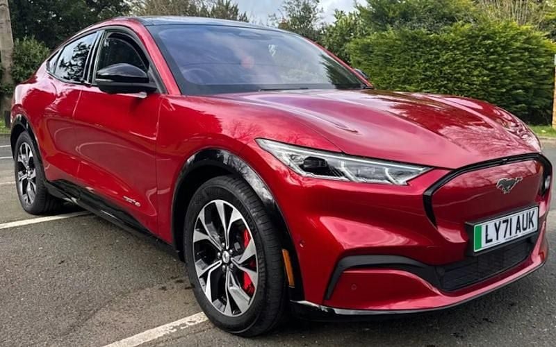 Used Ford Mustang Extended Range 351 HP (258 kW) 2021 Red Estate