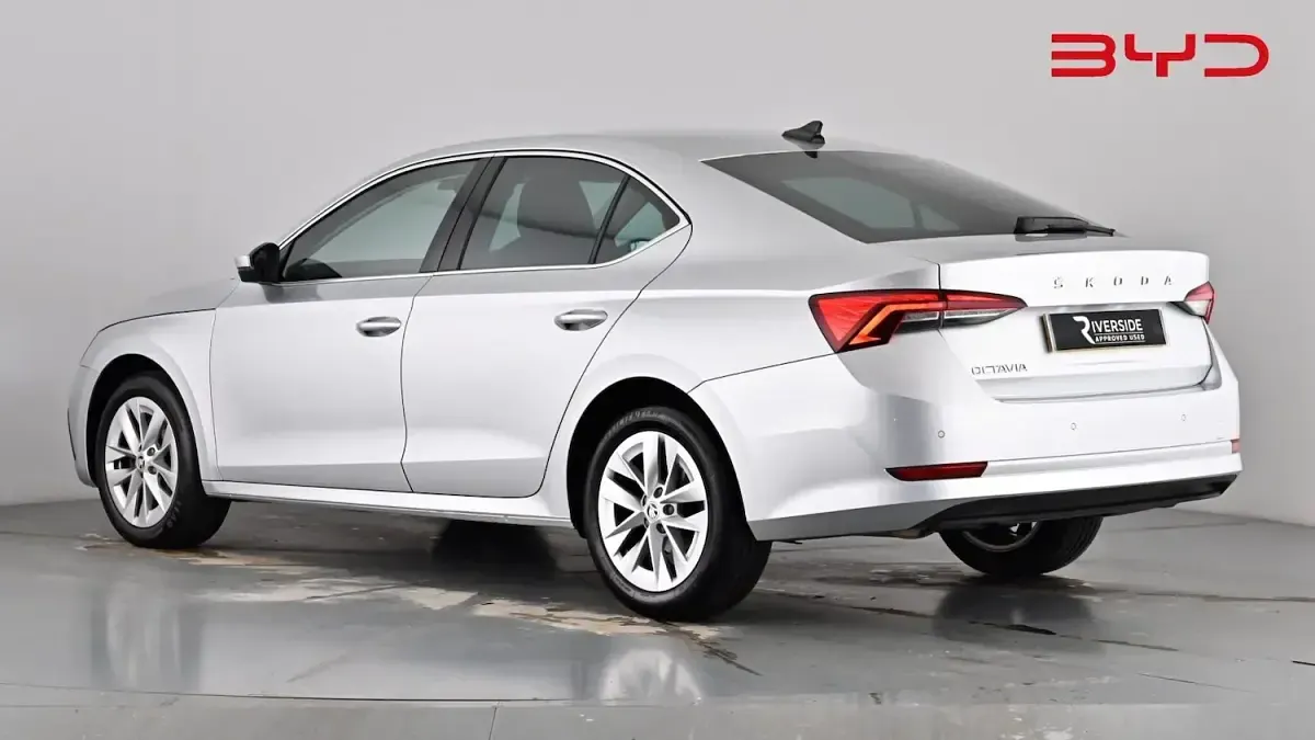 Used Skoda Octavia SE L 150 HP (110 kW) 2022 Brilliant silver Hatchback