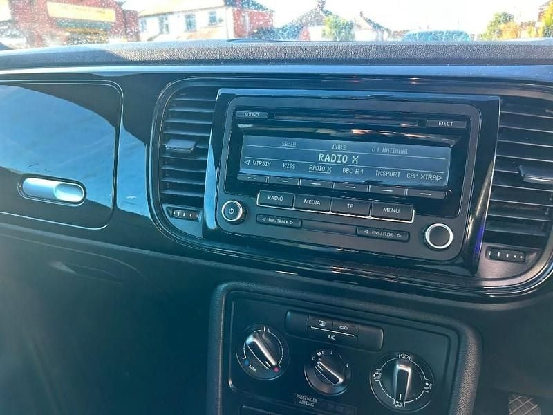 Used VW Beetle 105 HP (77 kW) 2013 White Hatchback