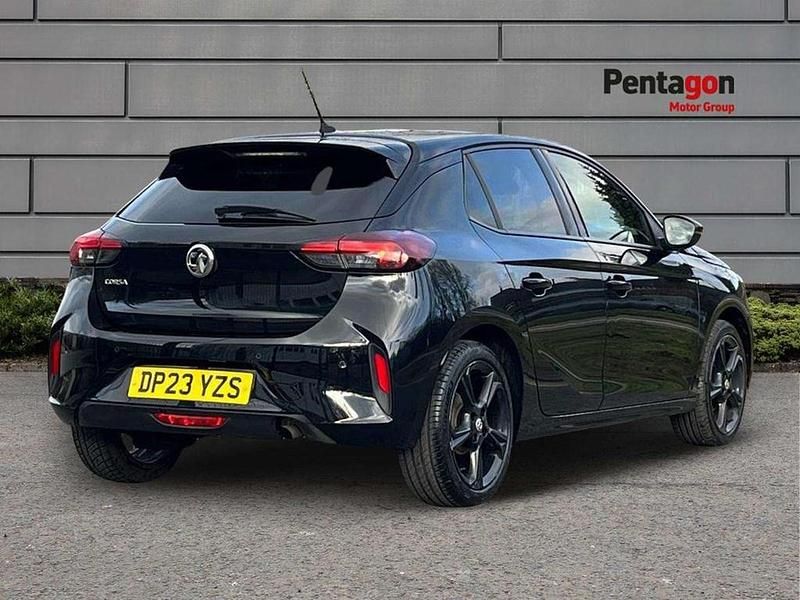 Używany Vauxhall Corsa 73 KM (53 kW) 2023 Czarny Hatchback