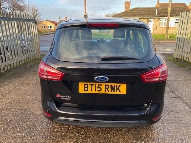 Used Ford B-MAX Zetec 95 HP (69 kW) 2015 Black MPV