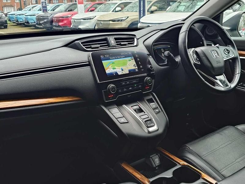 Used Honda CR-V Hybrid 184 HP (135 kW) 2020 White SUV