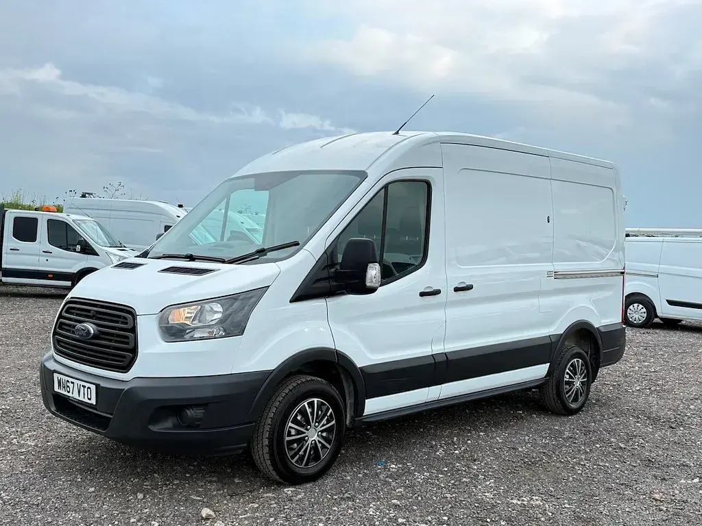 Używany Ford Transit 105 KM (77 kW) 2017 Biały Van