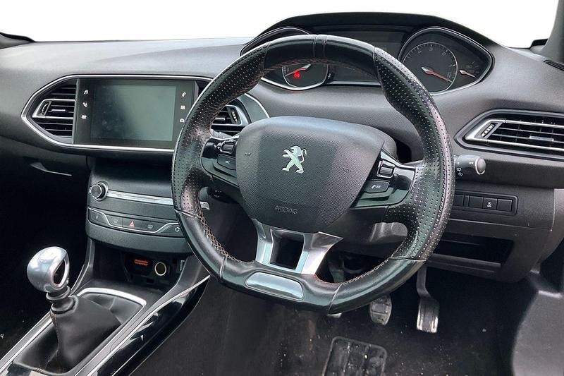 Used Peugeot 308 GT-line 131 HP (96 kW) 2018 Black Hatchback