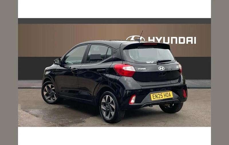 Used Hyundai i10 Advanced 63 HP (46 kW) 2025 Black Hatchback