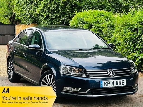 Blue Used 2014 VW Passat Executive Sedan | £7,990 (Fair price) - Image 1/1