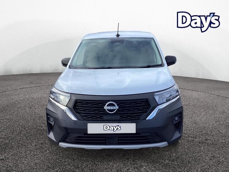 Used Nissan Townstar Acenta 130 HP (95 kW) 2023 White Van