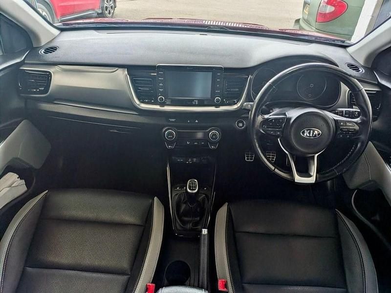 Used Kia Stonic 118 HP (86 kW) 2019 Red SUV